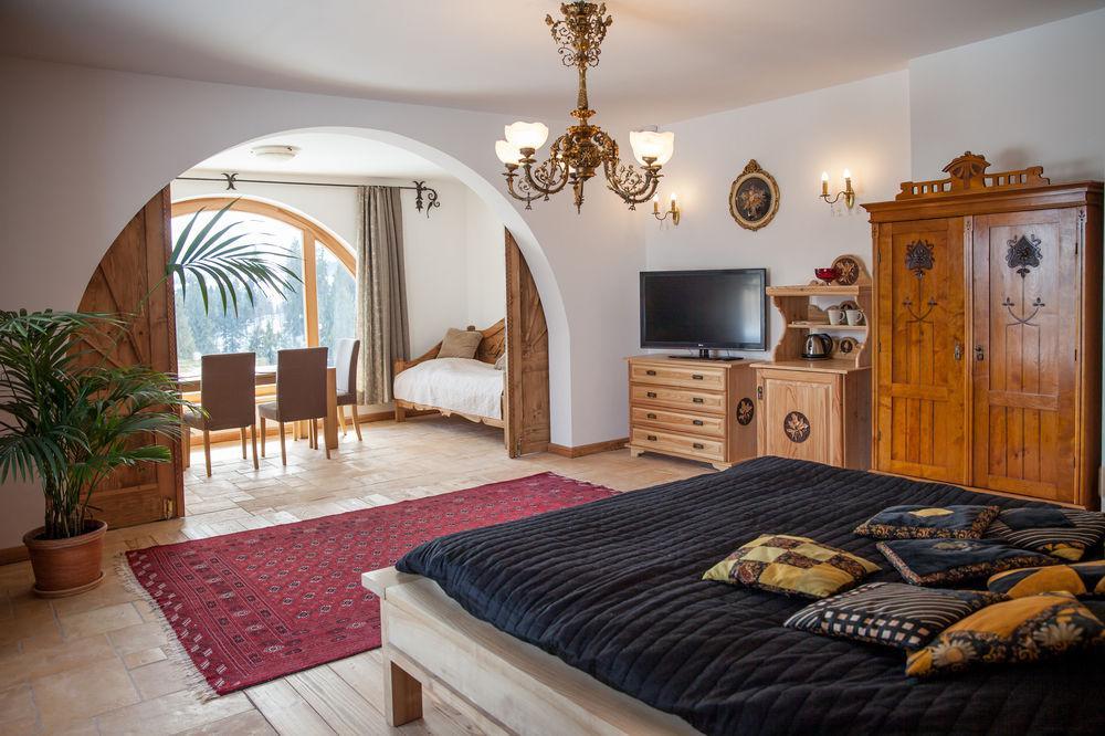 Dom Pod Smokami Appartement Bukowina Tatrzańska Buitenkant foto