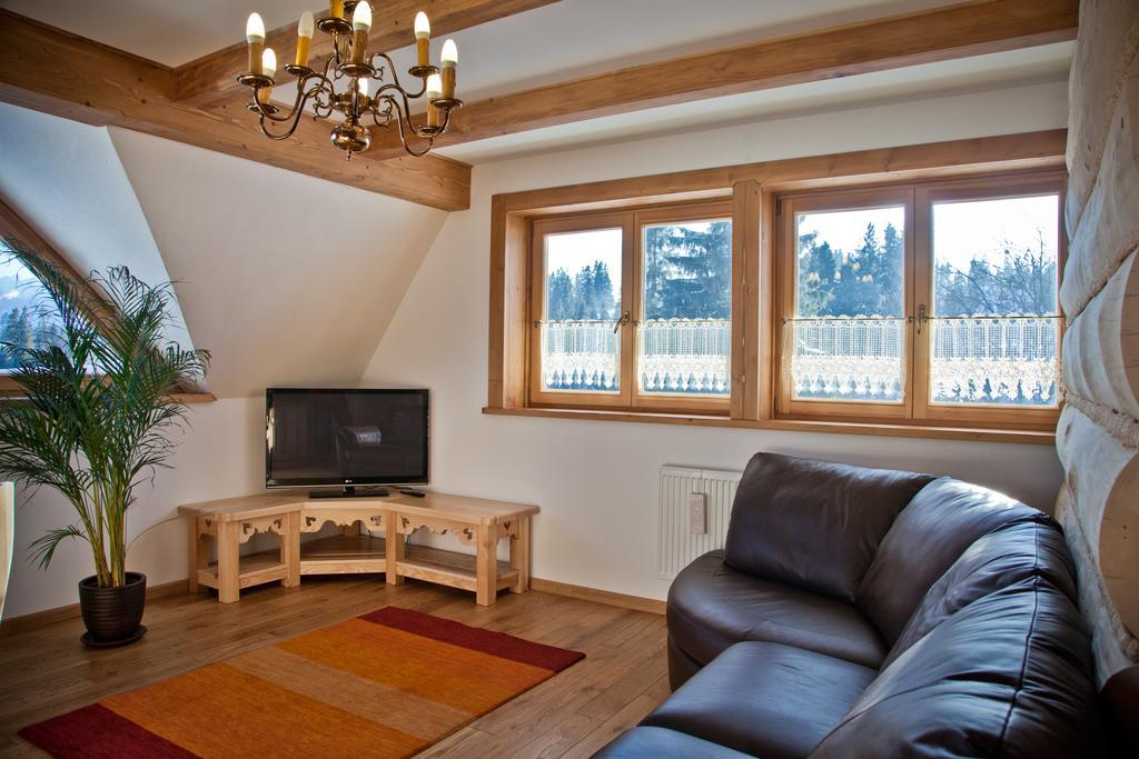 Dom Pod Smokami Appartement Bukowina Tatrzańska Buitenkant foto